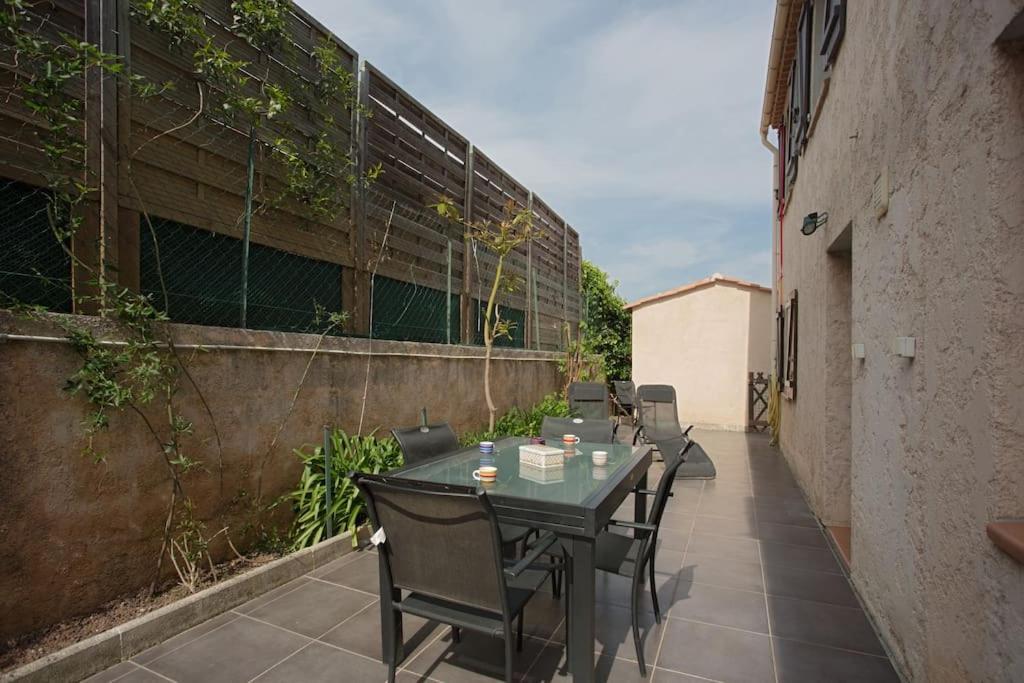 Appartement En Rez De Jardin Et Terrasse Ds Villa 耶尔 外观 照片